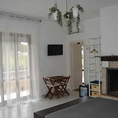 Costa Dei Marmi فندق مبيت وإفطار 2*